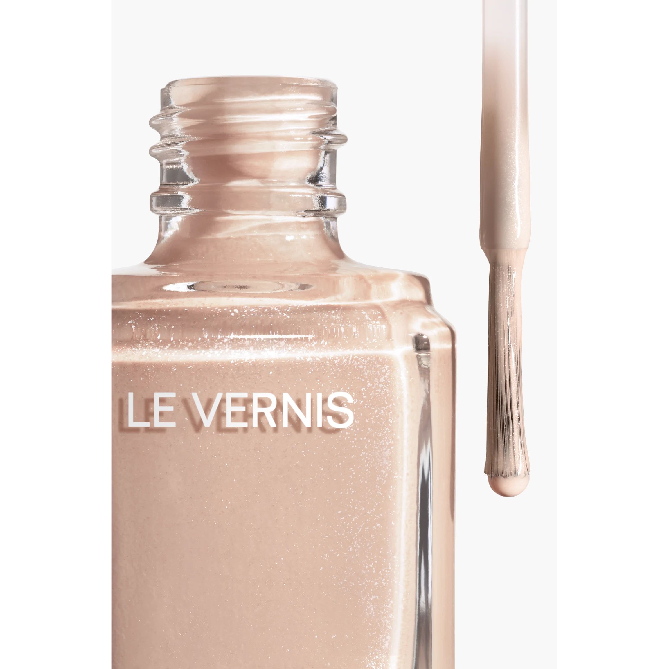 LE VERNIS Longwear nail colour 893 - Glimmer | CHANEL | Chanel, Inc. (US)