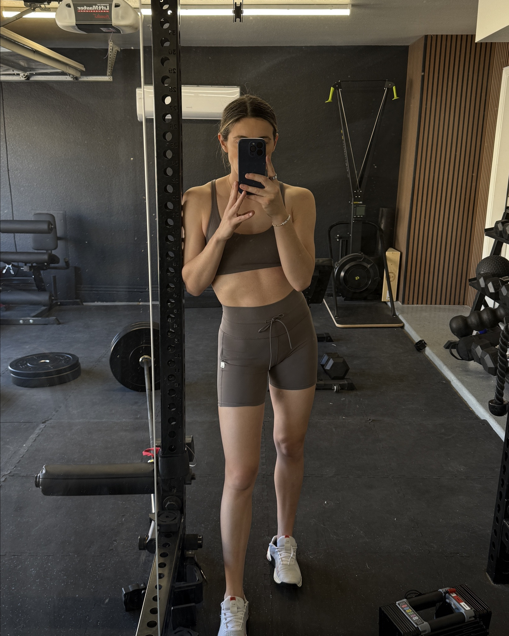 This new chia colour is 👌🏼👌🏼Wearing a size small in both. 

#LTKActive #LTKFitness