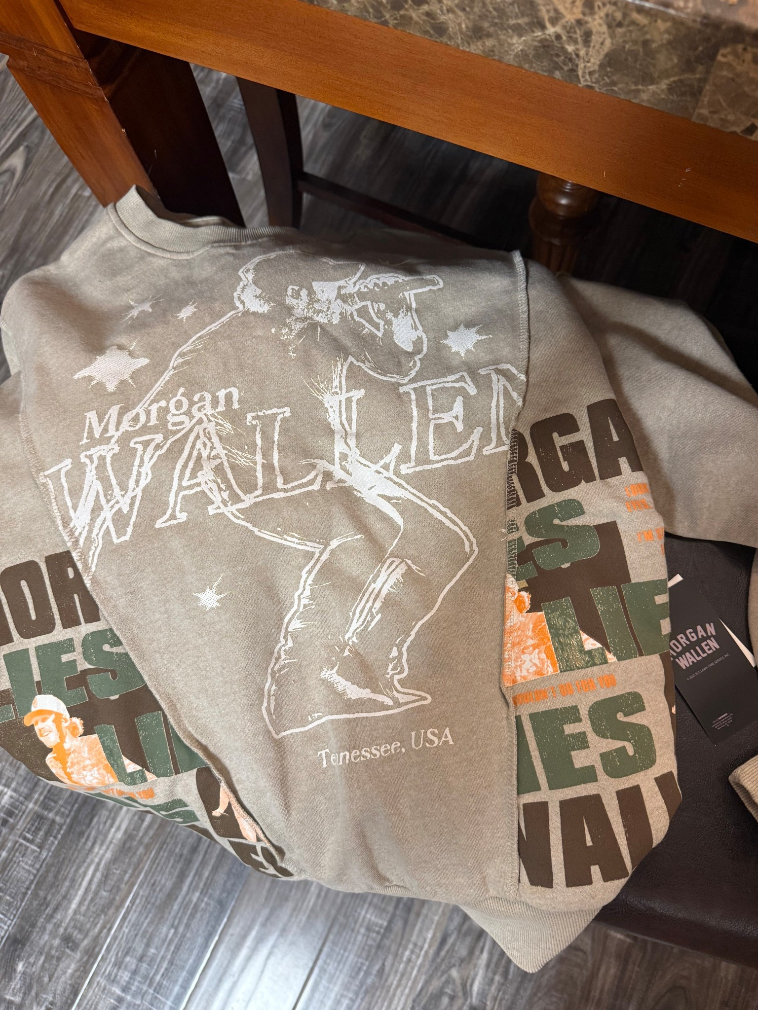 New Morgan Wallen graphic sweatshirt from Walmart🧡 perfect cozy lounge sweatshirt for around the house 🫶🏻 this is a men’s size large, I sized up for an oversized fit 

#graphicsweatshirt #morganwallen #mw #countrymusic #country #walmart #walmartfind #walmartfashion

#LTKdayinmylife