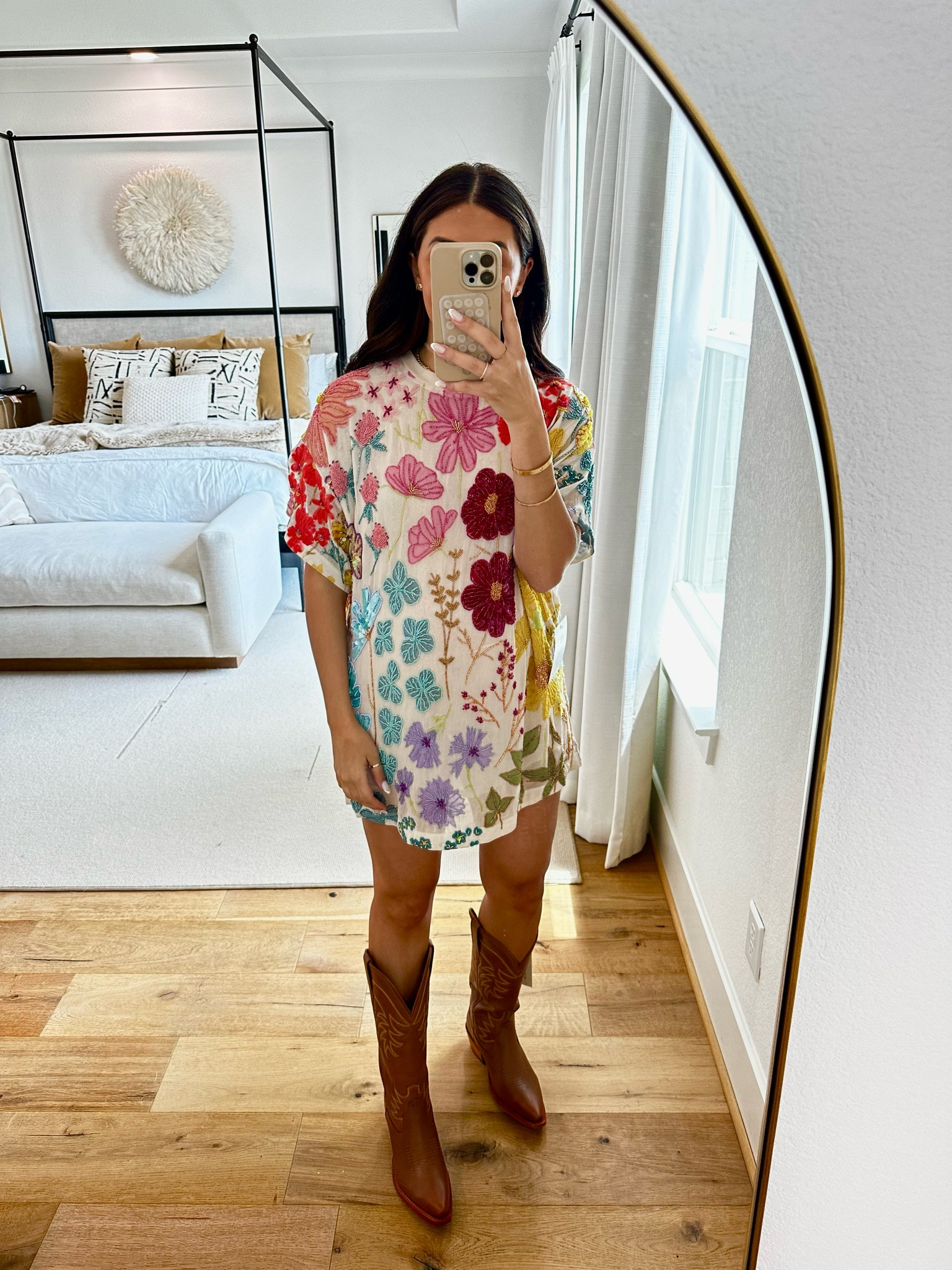 This dress reminds me so much of the dress Taylor Swift wore to the Grammys! I can definitely see this at the Eras Tour. Only a few sizes left in this ivory color as well as a raspberry color! 

Size: medium 

Dressupbuttercup.com
#dressupbuttercup 



#LTKbump #LTKstyletip #LTKSeasonal