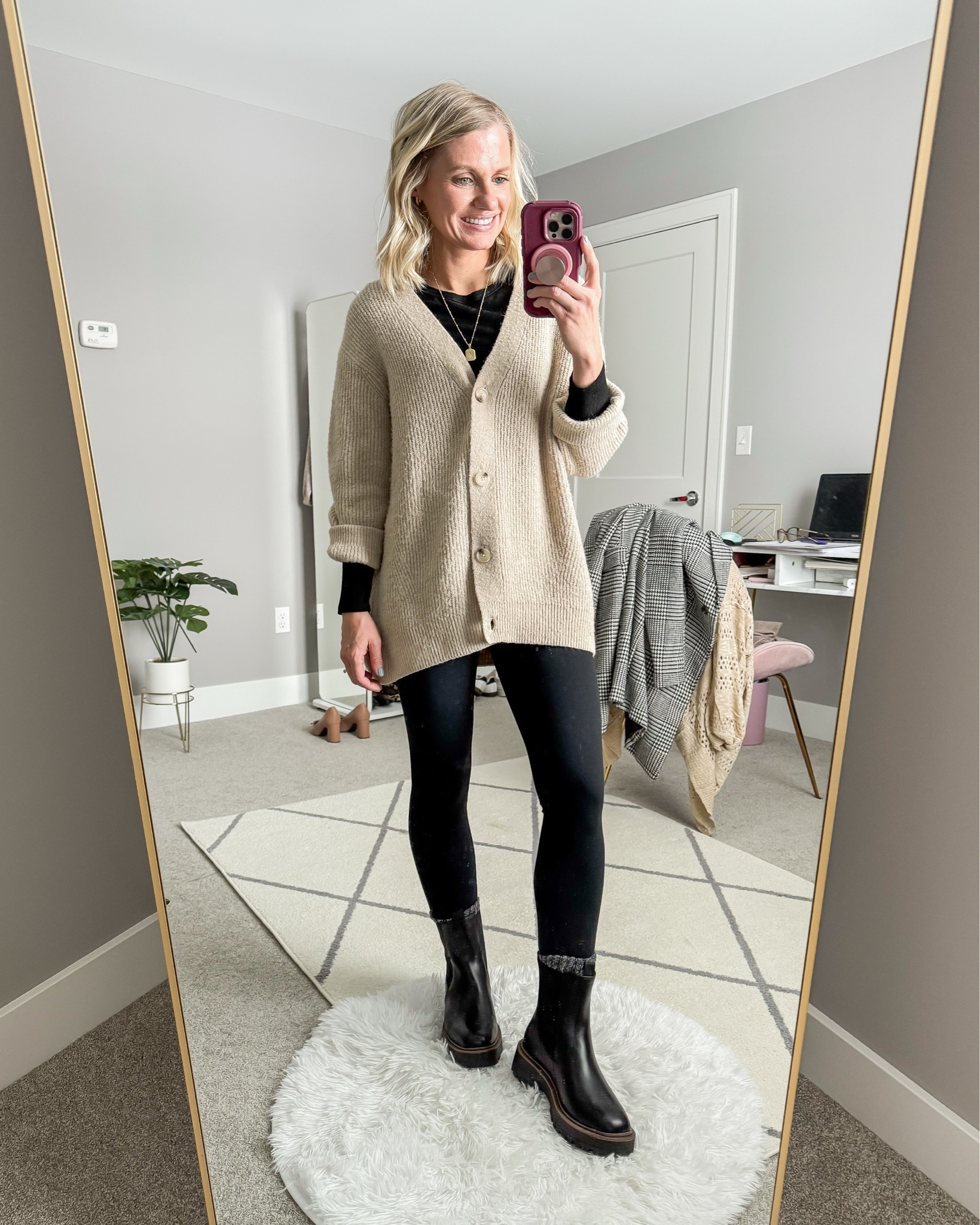 What I wore this week! 
Cardigan- old, linked similar 
Leggings- xsmall
Top- small

#LTKFindsUnder50 #LTKStyleTip #LTKSeasonal