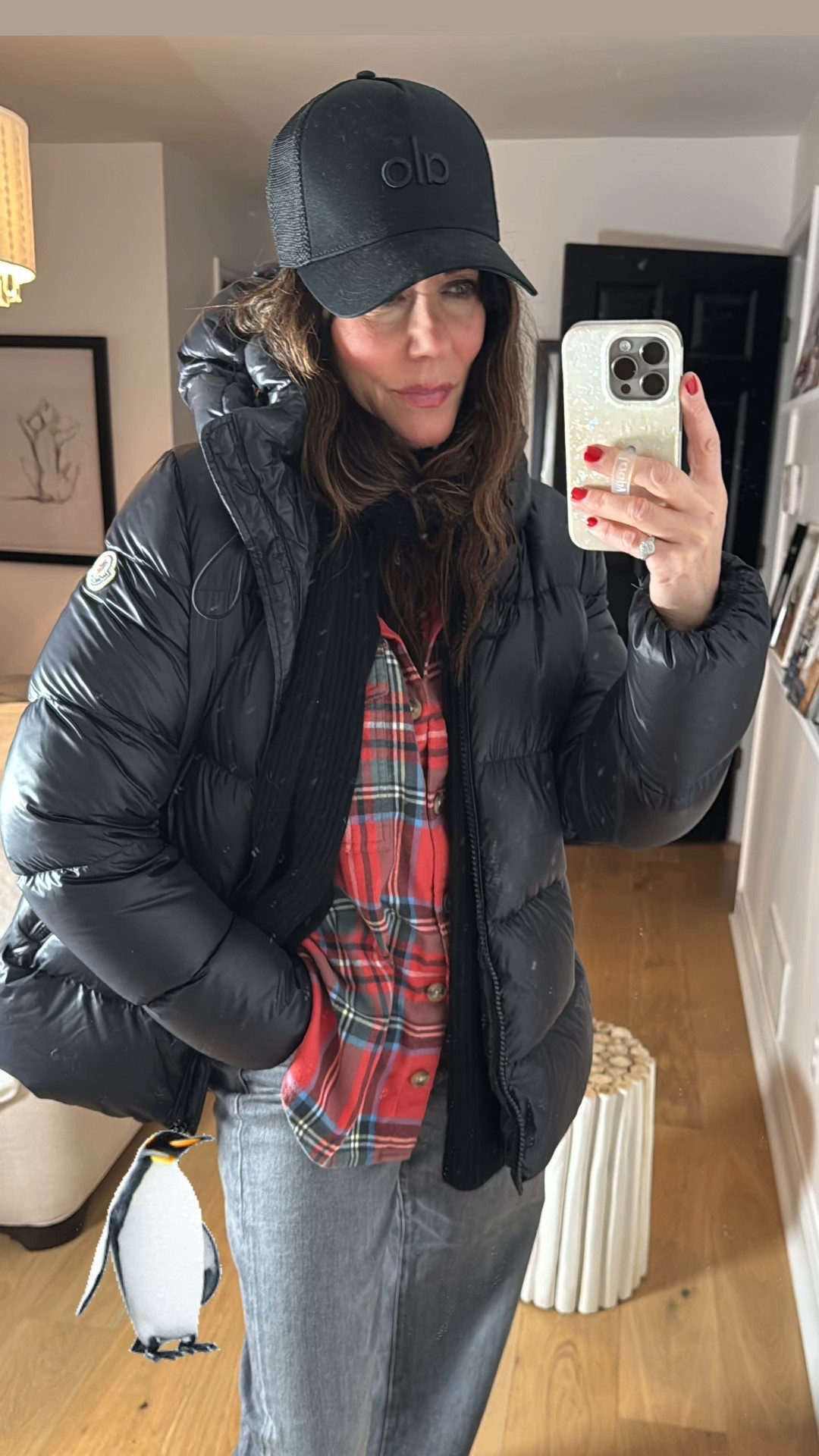 Mother jeans + American eagle plaid + moncler jacket + alo hat 
Moncler makes an amazing gift !! 

#LTKGiftGuide #LTKOver40 #LTKFindsUnder50