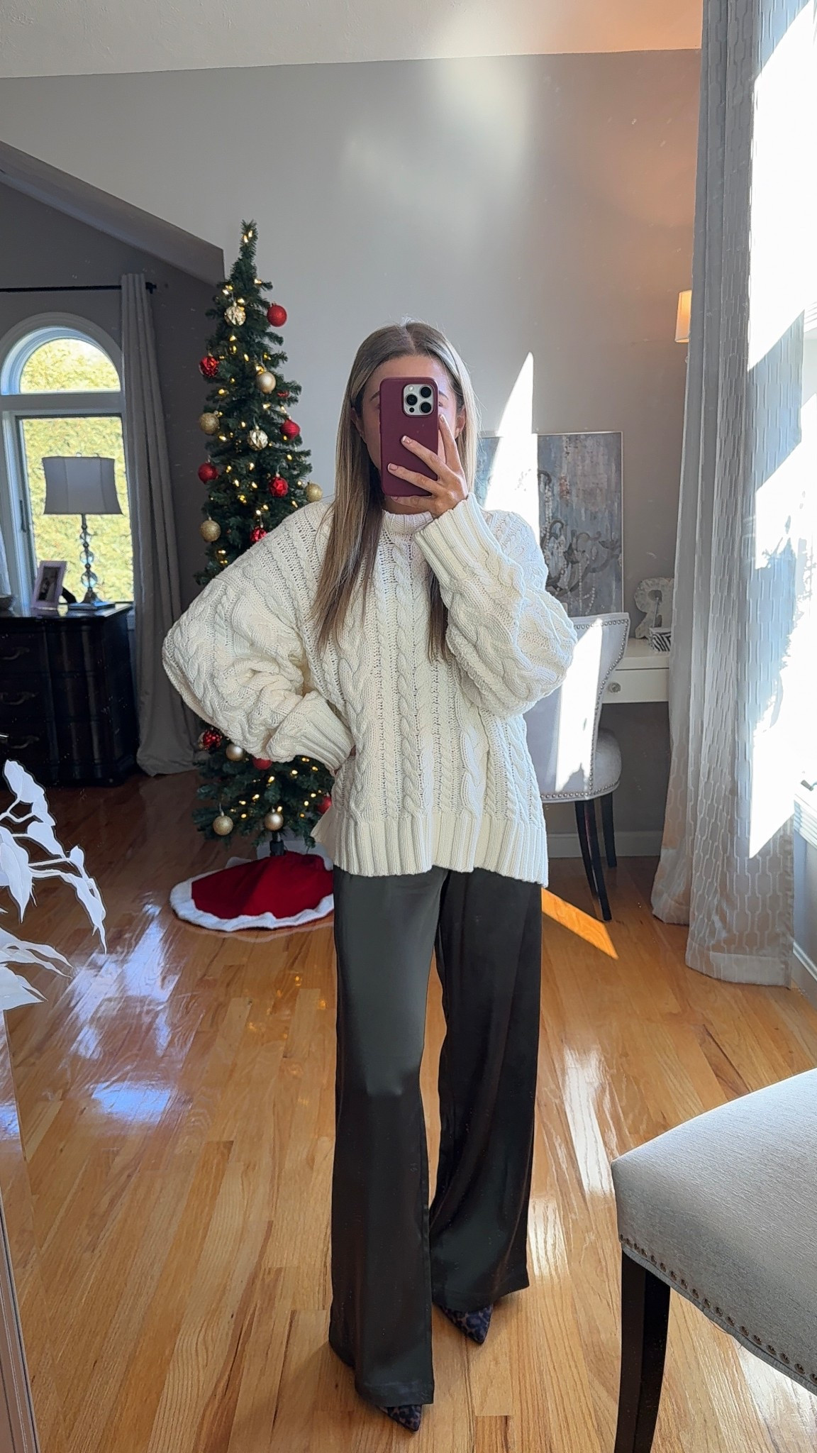 wearing a xs/ in sweater and 2xs in pants 

#LTKU #LTKootd #LTKHoliday