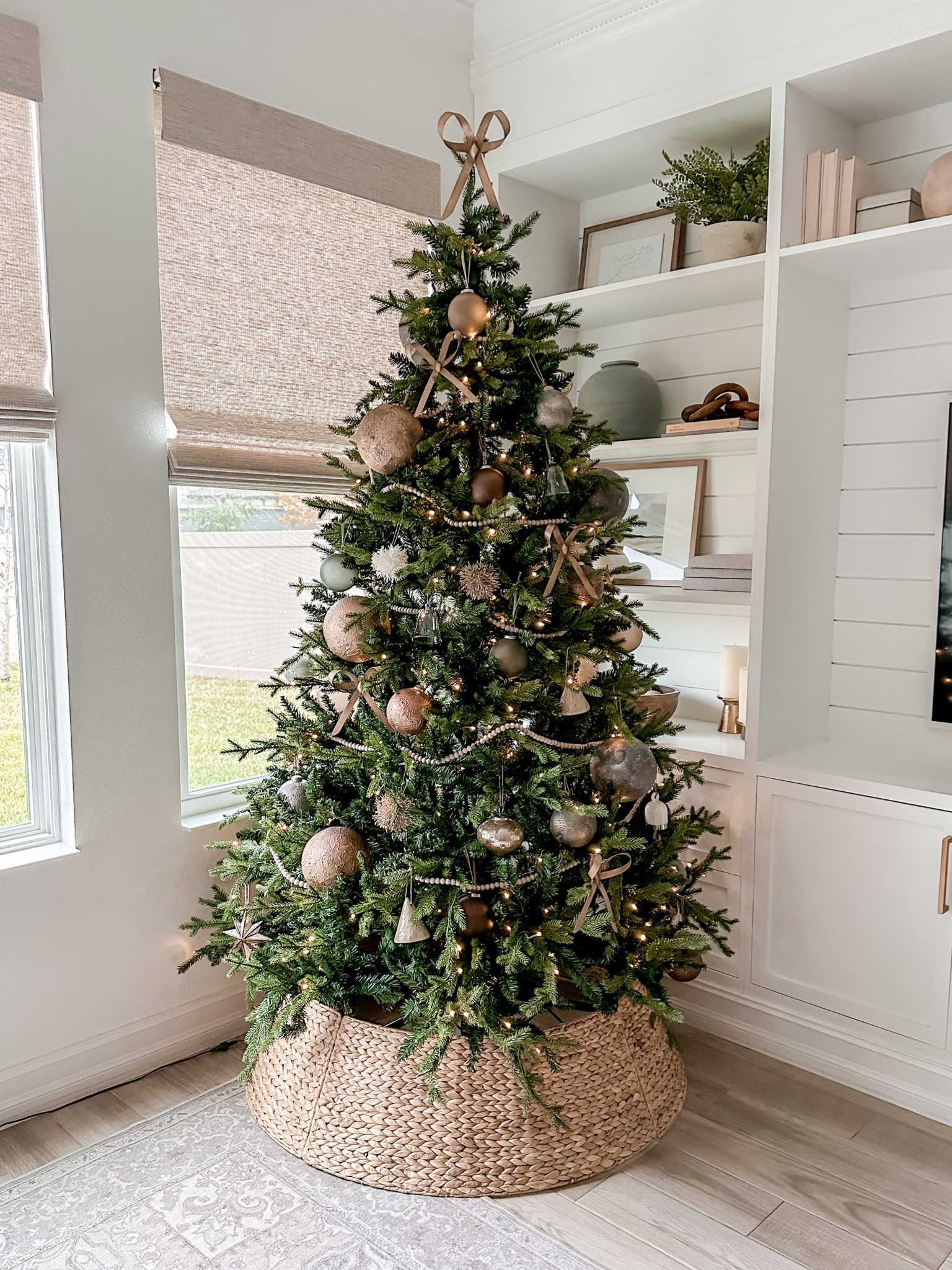 Christmas tree details 

Linking what I can that is still in stock! Wood garland beads are from World Market 

#LTKHoliday #LTKSeasonal #LTKhome