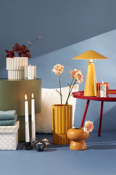 Stoneware vase | H&M (UK, MY, IN, SG, PH, TW, HK)