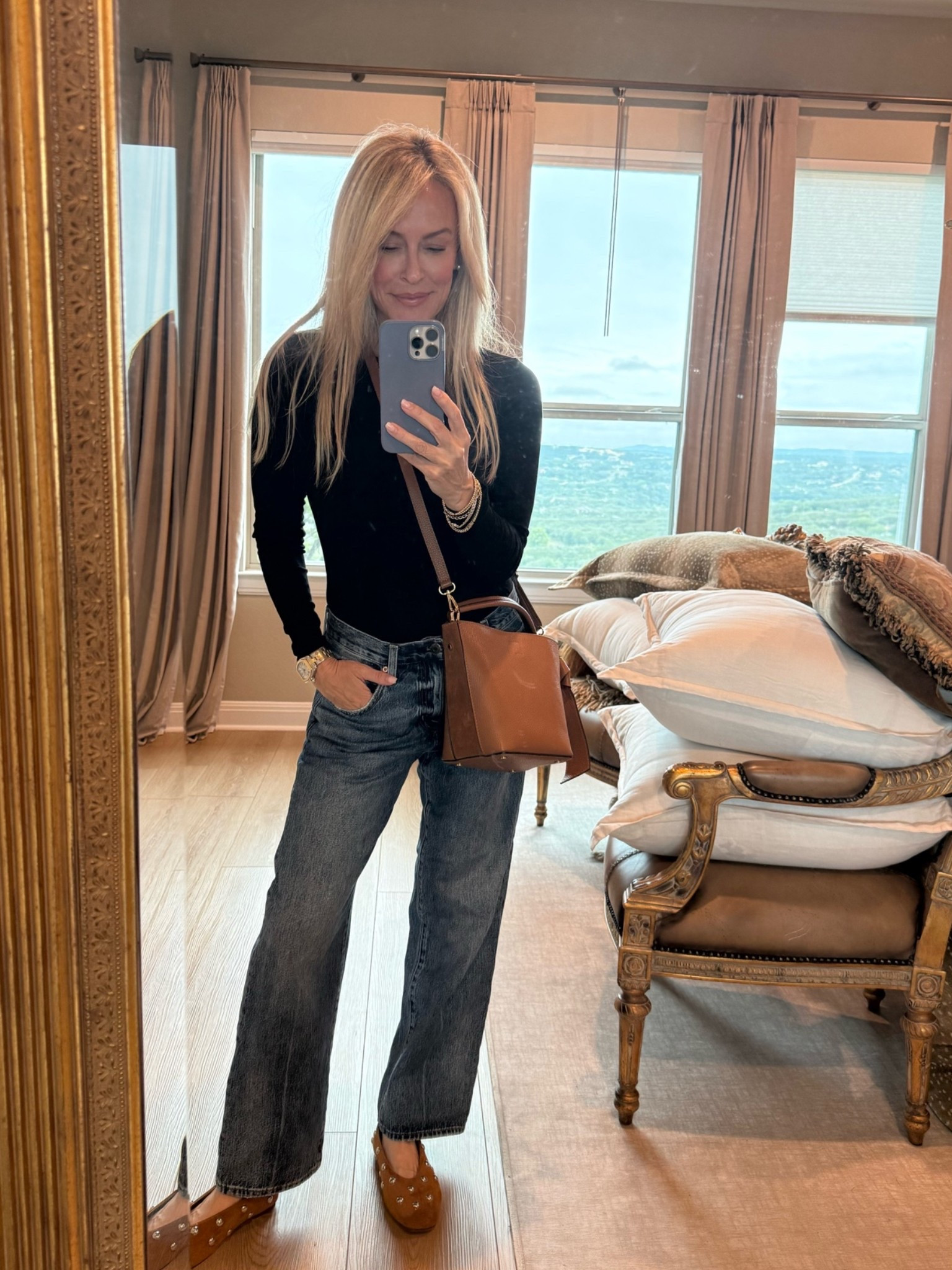 Loving these cooler days. Off to run errands in some favorite basics!
