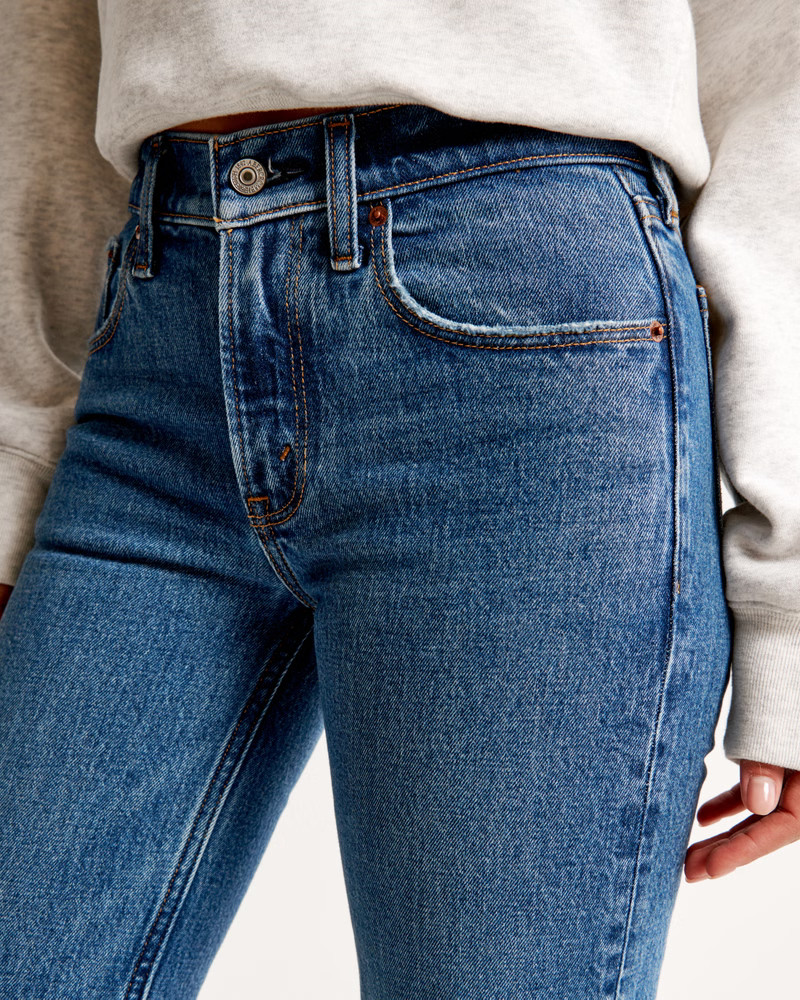 Mid Rise 90s Straight Jean | Abercrombie & Fitch (US)