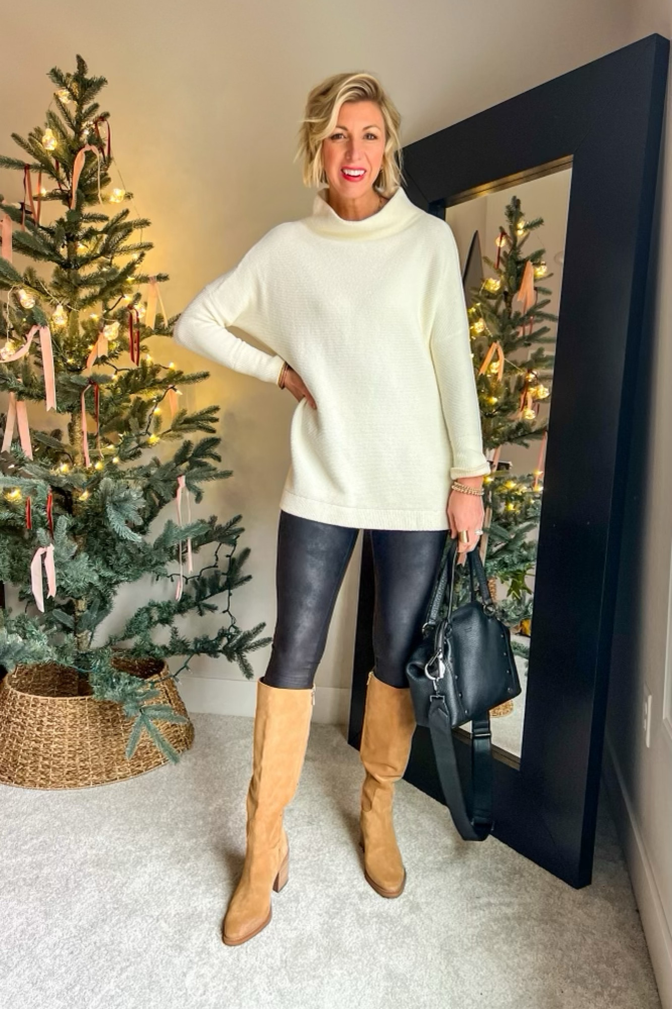 Faux leather leggings 

Use code: SARAHKELLYXSPANX 
for 10% off + Free Shipping

#LTKHoliday #LTKCyberWeek #LTKSeasonal