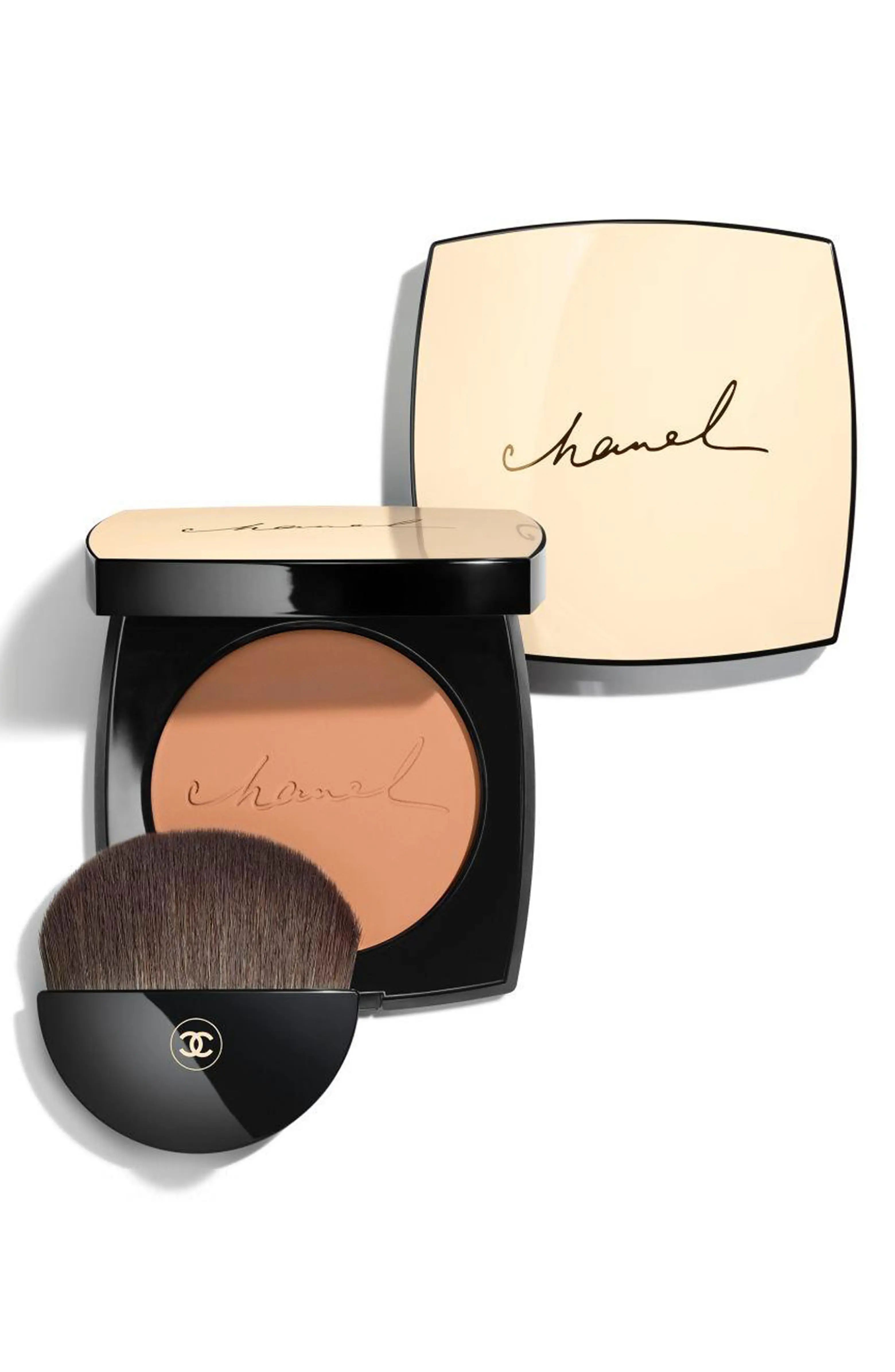 LES BEIGES Exclusive Creation Healthy Glow Sheer Powder | Nordstrom