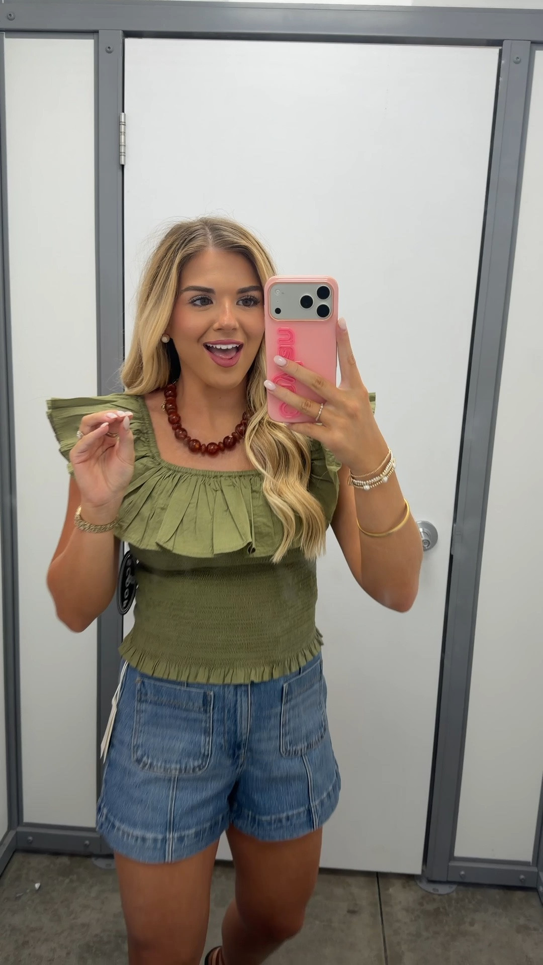 THIS OUTFIT🤩 I can’t get over the fact that it looks like this but at a Walmart price! Stunning!!!!!

#walmartfashion