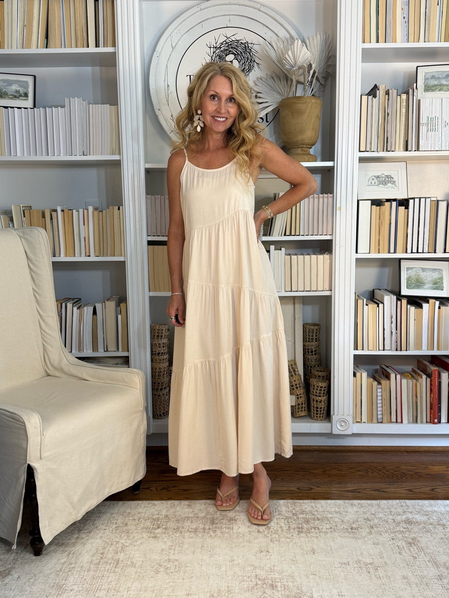 The perfect flowy dress 🤍

#LTKdayinmylife #LTKgrwm #LTKootd