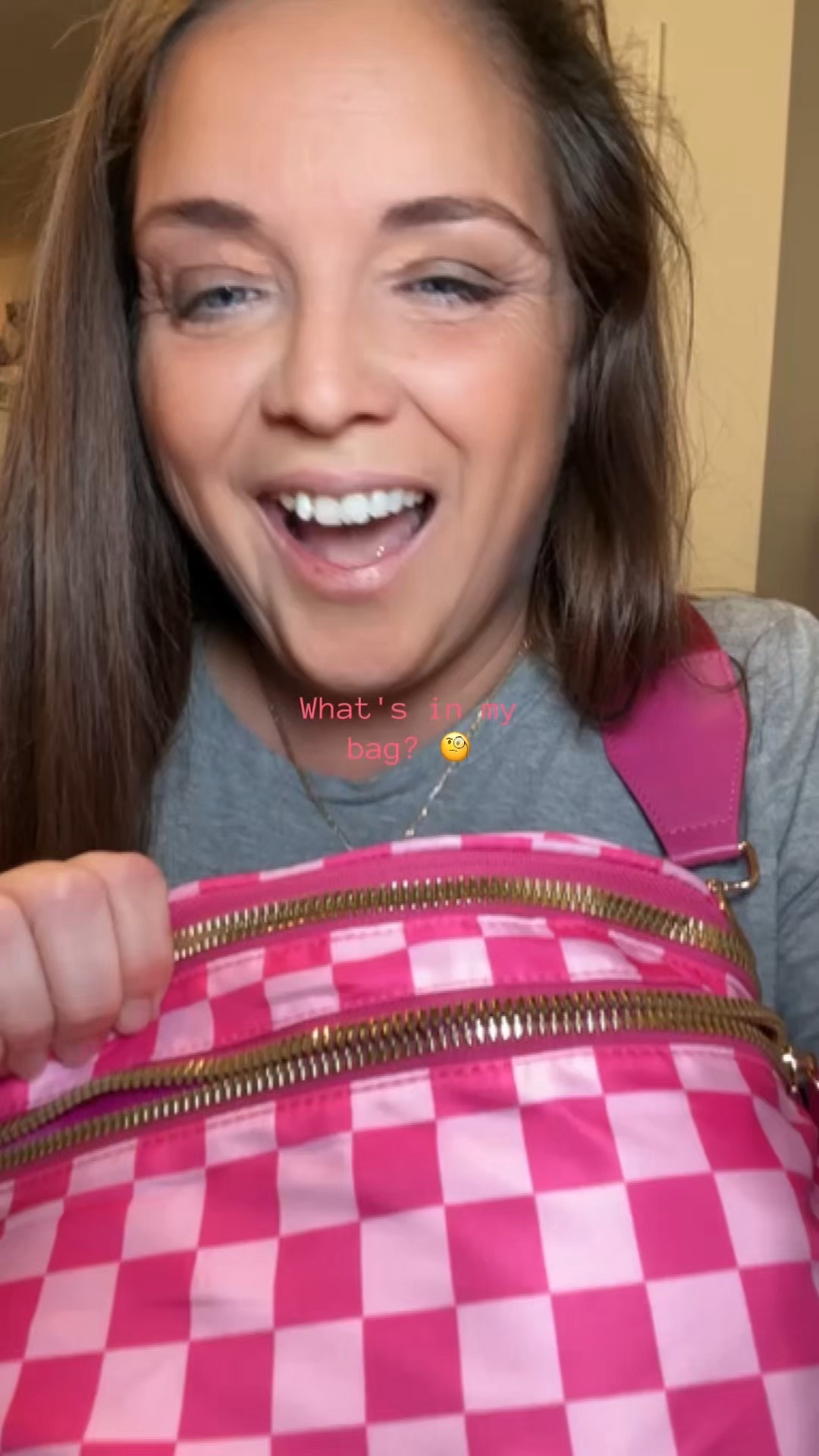 This checkered crossbody is my go-to grab-and-go bag.
Lightweight, hands-free, and actually fits the essentials without feeling bulky.
Perfect for errands, travel days, and mom life on the move 💕


#LTKFinds
#LTKAccessories
#EverydayBag
#MomStyle
#HandsFreeLife