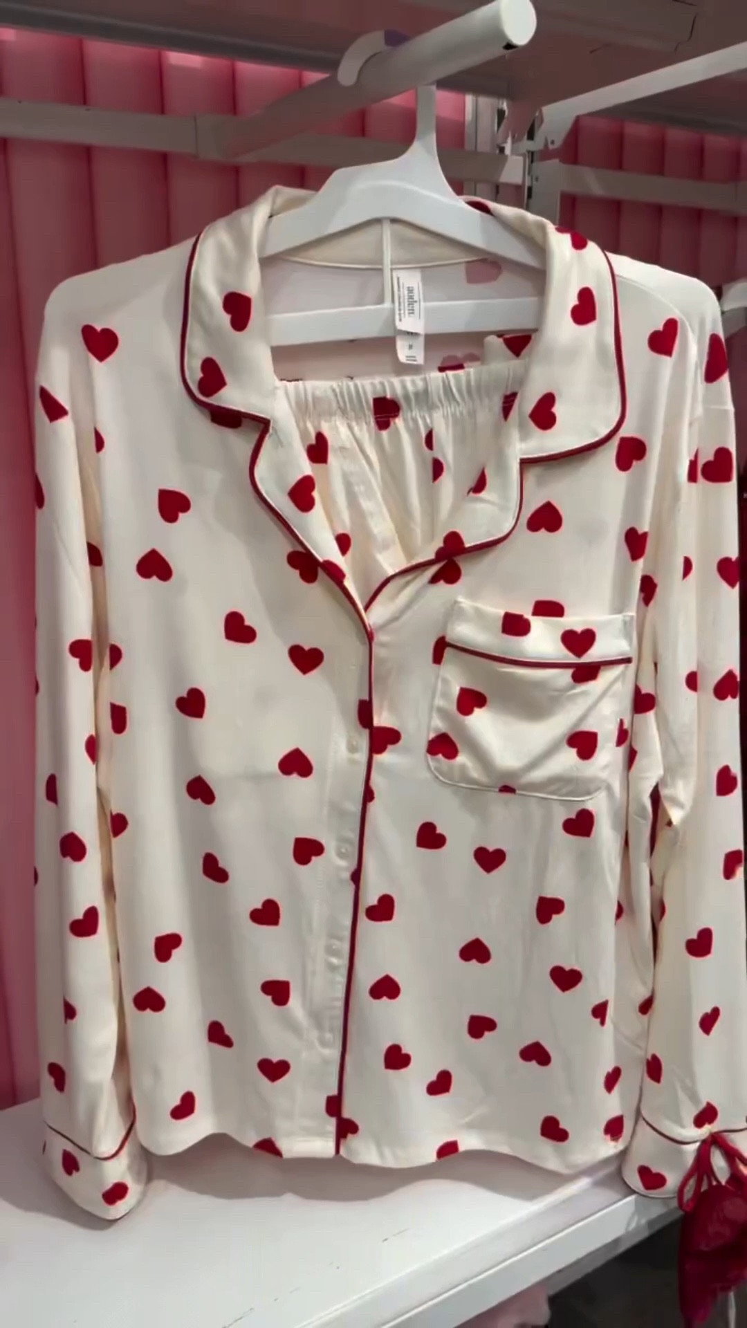 Quick lil browse sesh at Target 🤏🏼🙂‍↕️ 

#athleisurestyle #targetfinds #targethaul #athleisurestyle #targetmusthaves target fashion, target must haves, target love target lover target finds, target haul, target must haves, Valentine’s Day decor, athleisure wear, athleisure style

#LTKdayinmylife #LTKgrwm #LTKU