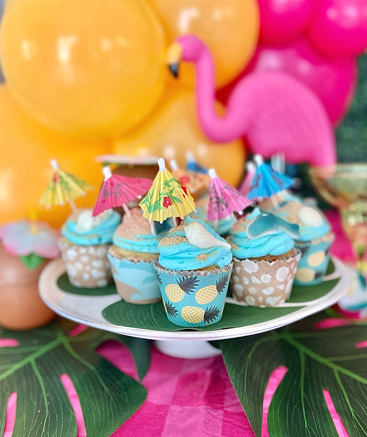 BEACH CUPCAKES 🏝️🧁🍹

Make these this summer for your kids! So easy with just a few extra toppings on regular cupcakes 🤩

#LTKparties #LTKkids #LTKSeasonal