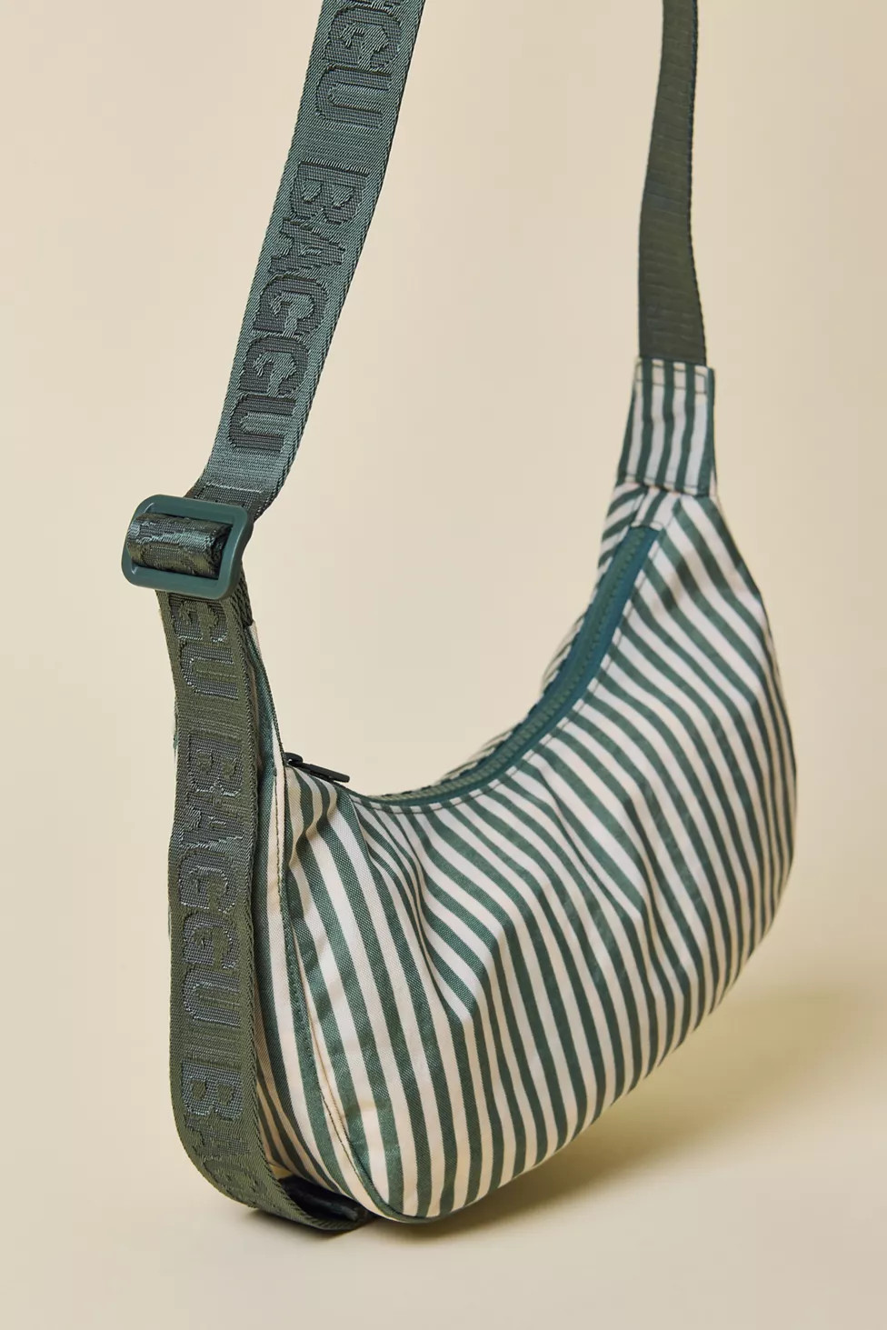 BAGGU Small Nylon Crescent Bag | Urban Outfitters (US and RoW)