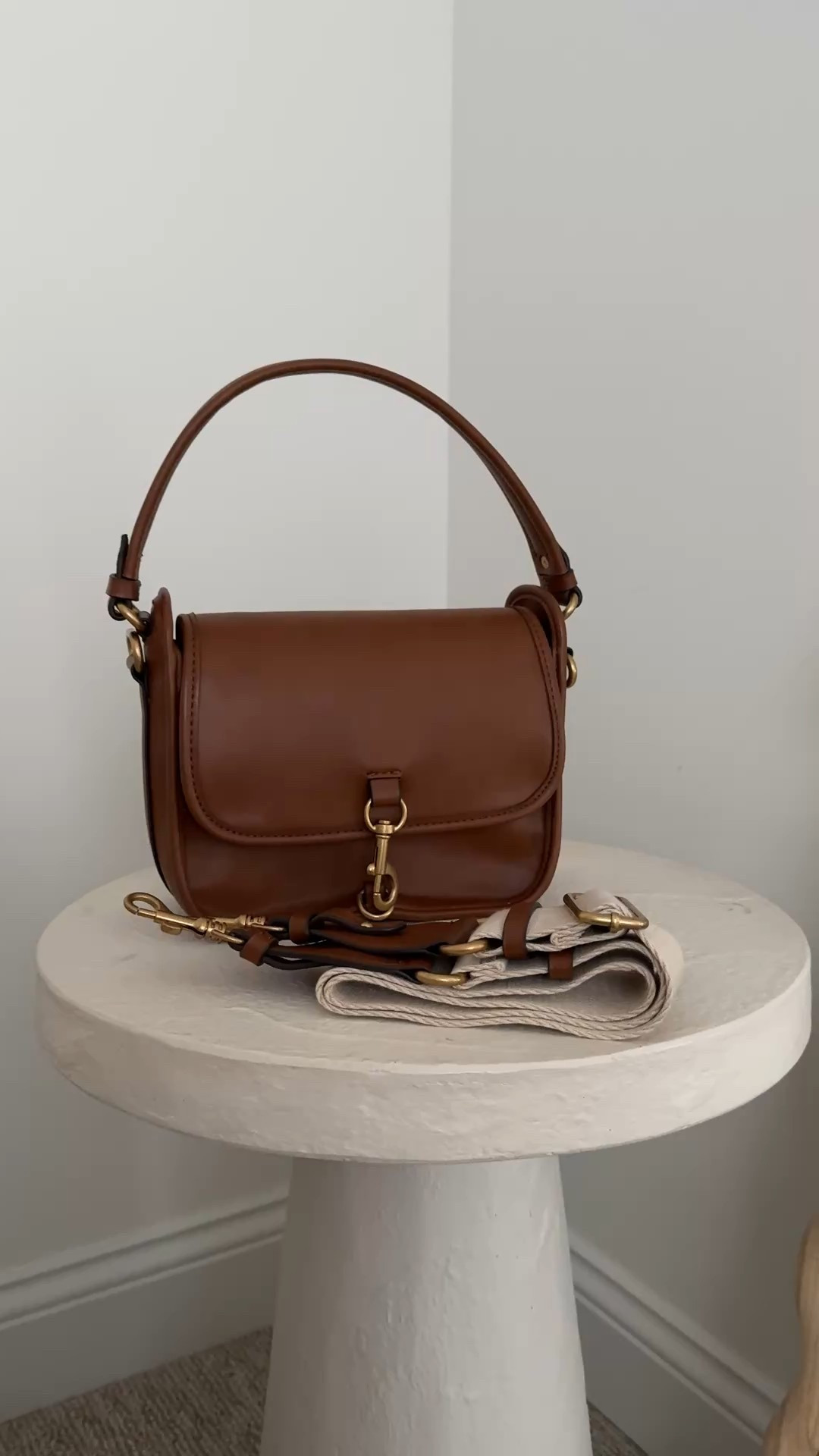 Loving this Zara bag. Snagged during Black Friday. Such a great everyday bag. Under $50