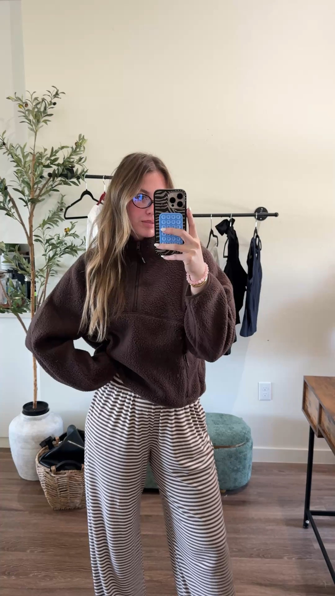 Viral Aritzia thermal Sherpa half zip jacket! I’m 510 wearing a large!