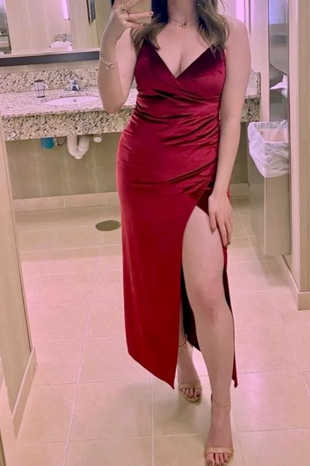 This sexy red velvet dress is perfect for holiday parties, date night, and Valentine’s Day. So sexy!
5’5” and 145 lbs
Size: Small
#formaldress 

#LTKcurves #LTKHoliday #LTKSeasonal