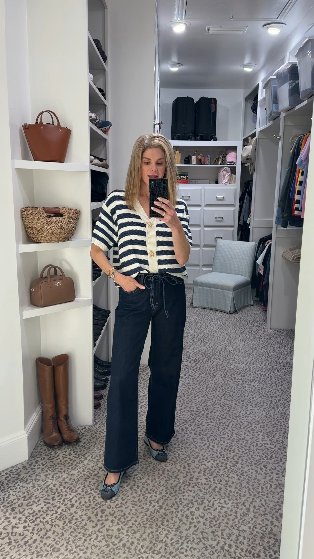 Drawstring denim - I sized down 1 size
Sweater - size S 

#LTKgrwm #LTKootd #LTKOver40