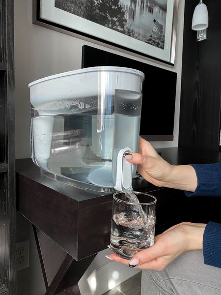 LifeStraw home dispenser - water filter. Has replaceable filters and fits 18 cups of water 
#home #waterfilter #kitchen #wfh #homeoffice

#LTKhome #LTKkids #LTKfamily