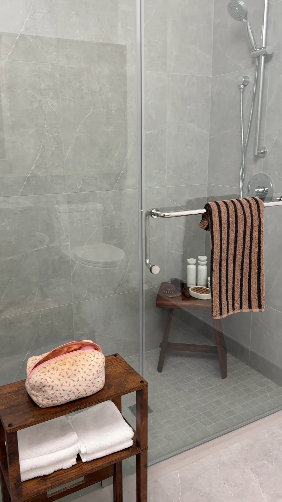 elevated & girly bathroom 🤍

elevated bathroom, elevated shower, modern bathroom, bathroom decor, 