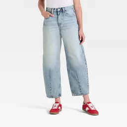 Women's High-Rise Easy Barrel Ankle Jeans - Universal Thread™ Light Wash 10 | Target