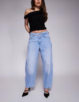 River Island barrel jean in lightwash blue | ASOS | ASOS (Global)