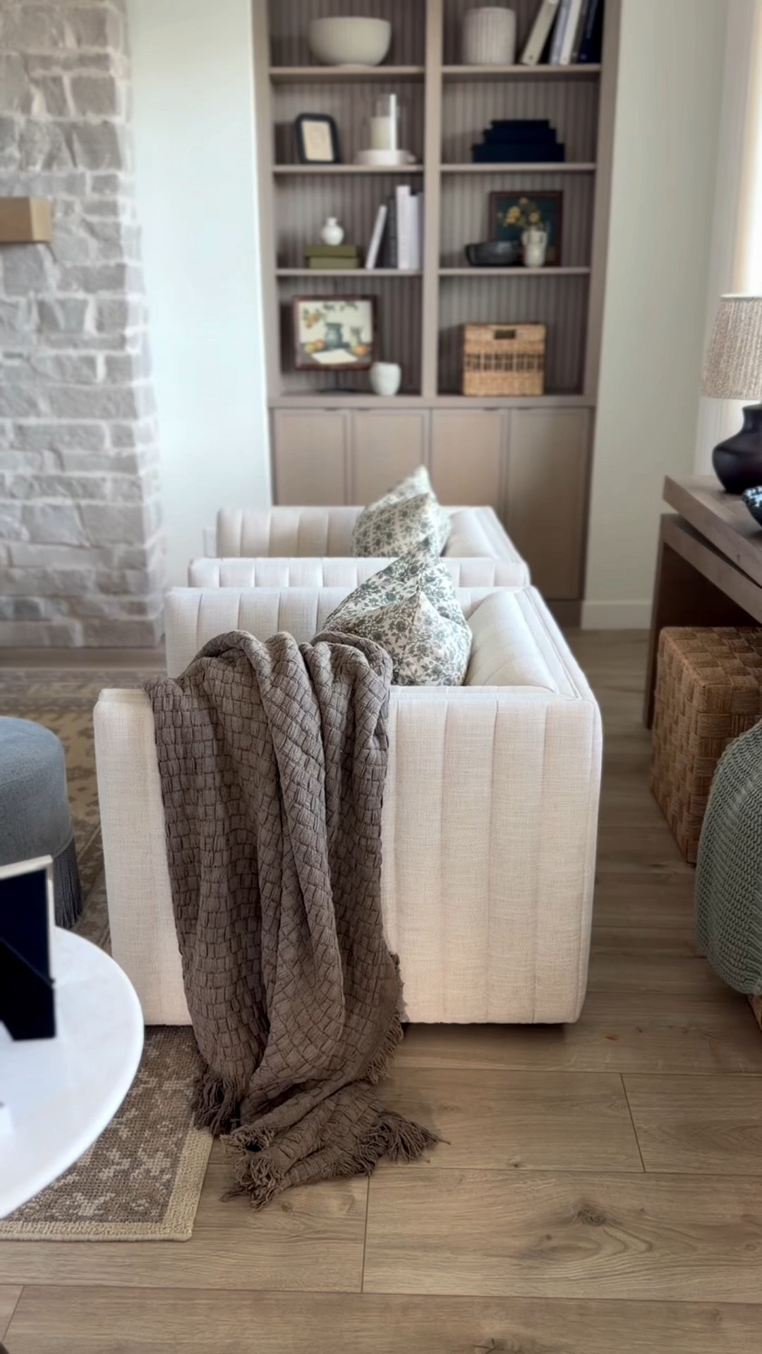 #ad I love this chunky throw that I recently found at @Wayfair! Perfect color for transitioning to fall. 😍 #Wayfair #wayfairpartner

#LTKHome
