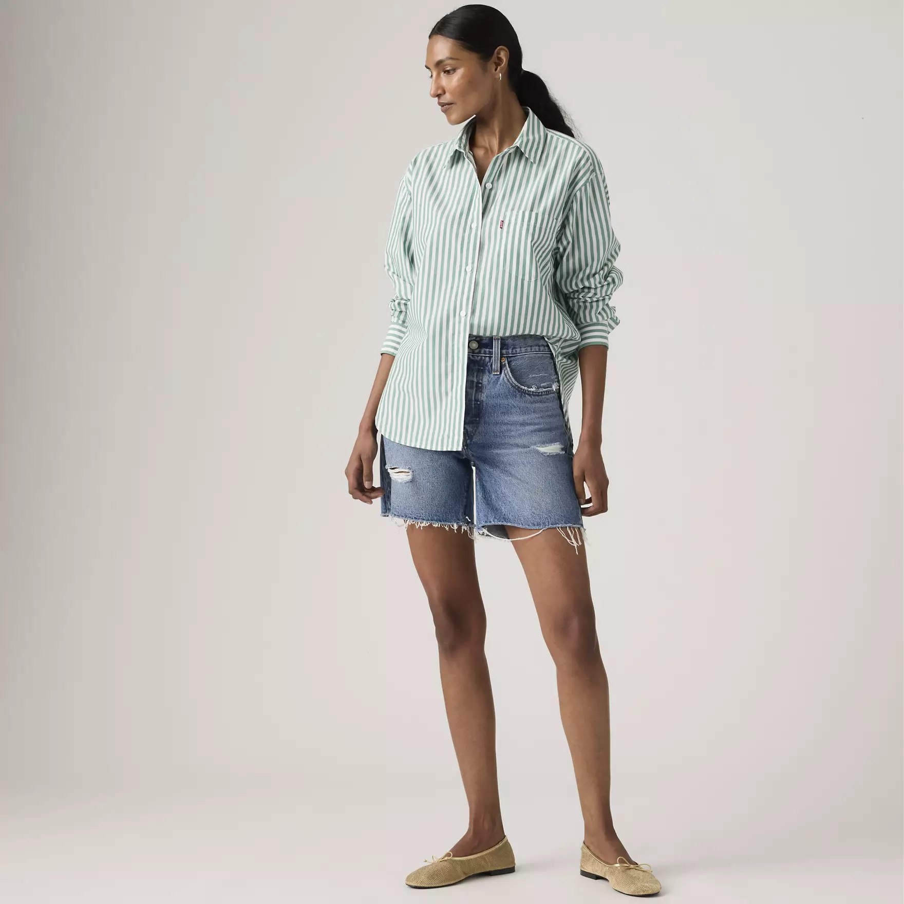 501\u00ae Mid Thigh Women's Shorts | Levi's US
