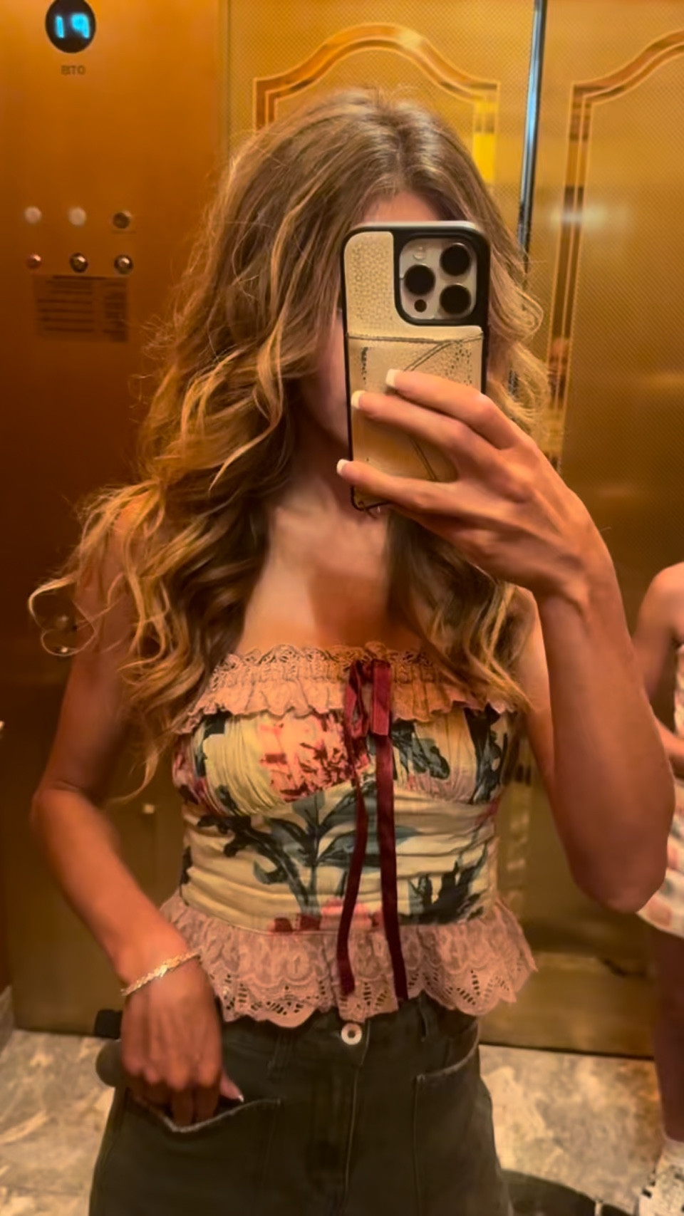 beautiful wallpaper top 

#LTKSummerEdit #LTKSeasonal #LTKStyleTip