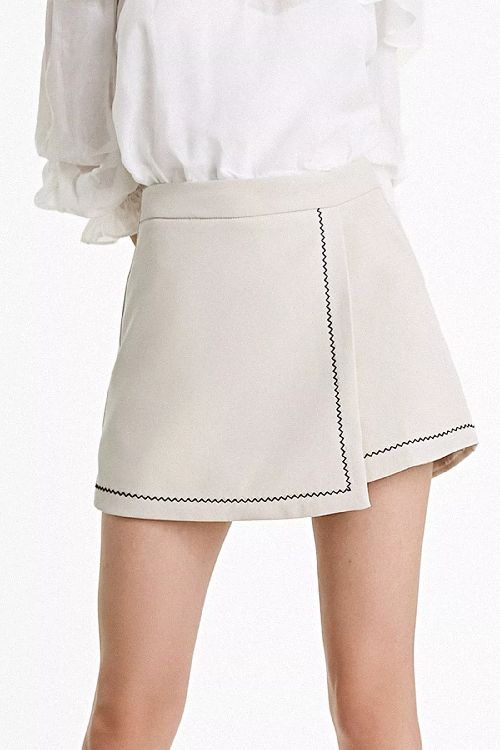 Casual Summer Skort Outfit - YesMissy