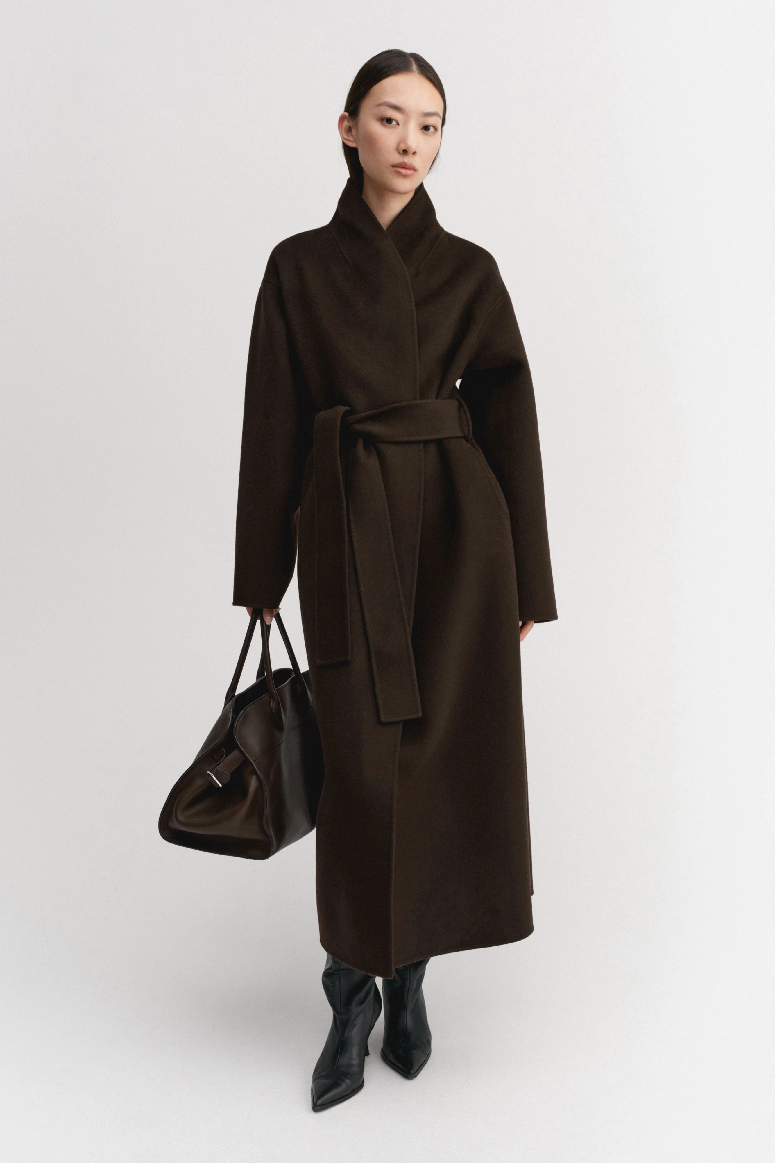 Mara Doublé Coat, chocolate | Almada Label