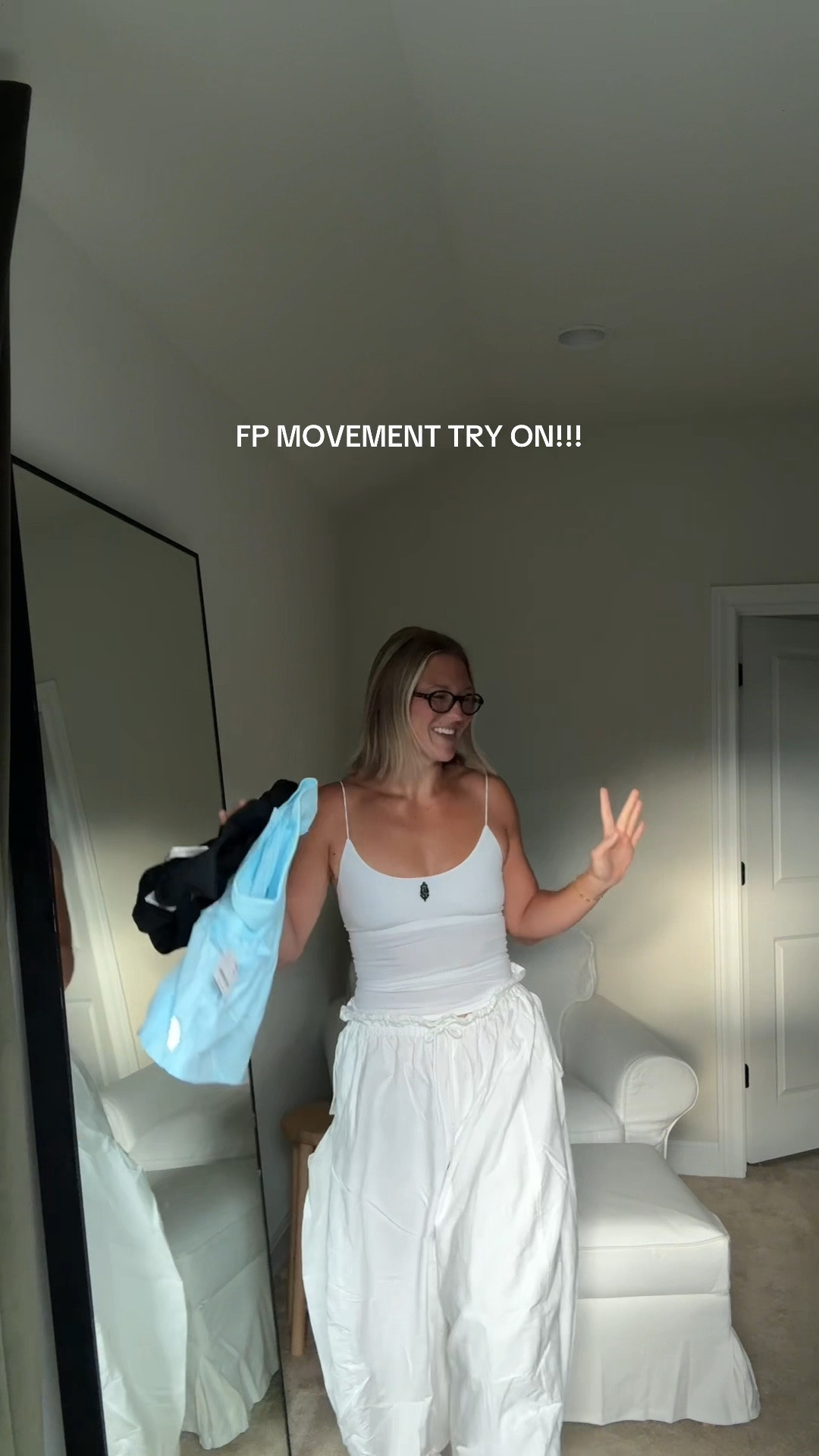 FP MOVEMENT UNBOXING! 

M/L in TANK
M IN PANTS
L IN SHORTS
M IN SPORTA BRA

unboxing, haul, try on haul, free people haul, fp movement haul, activewear, fp movement try on

#LTKActive