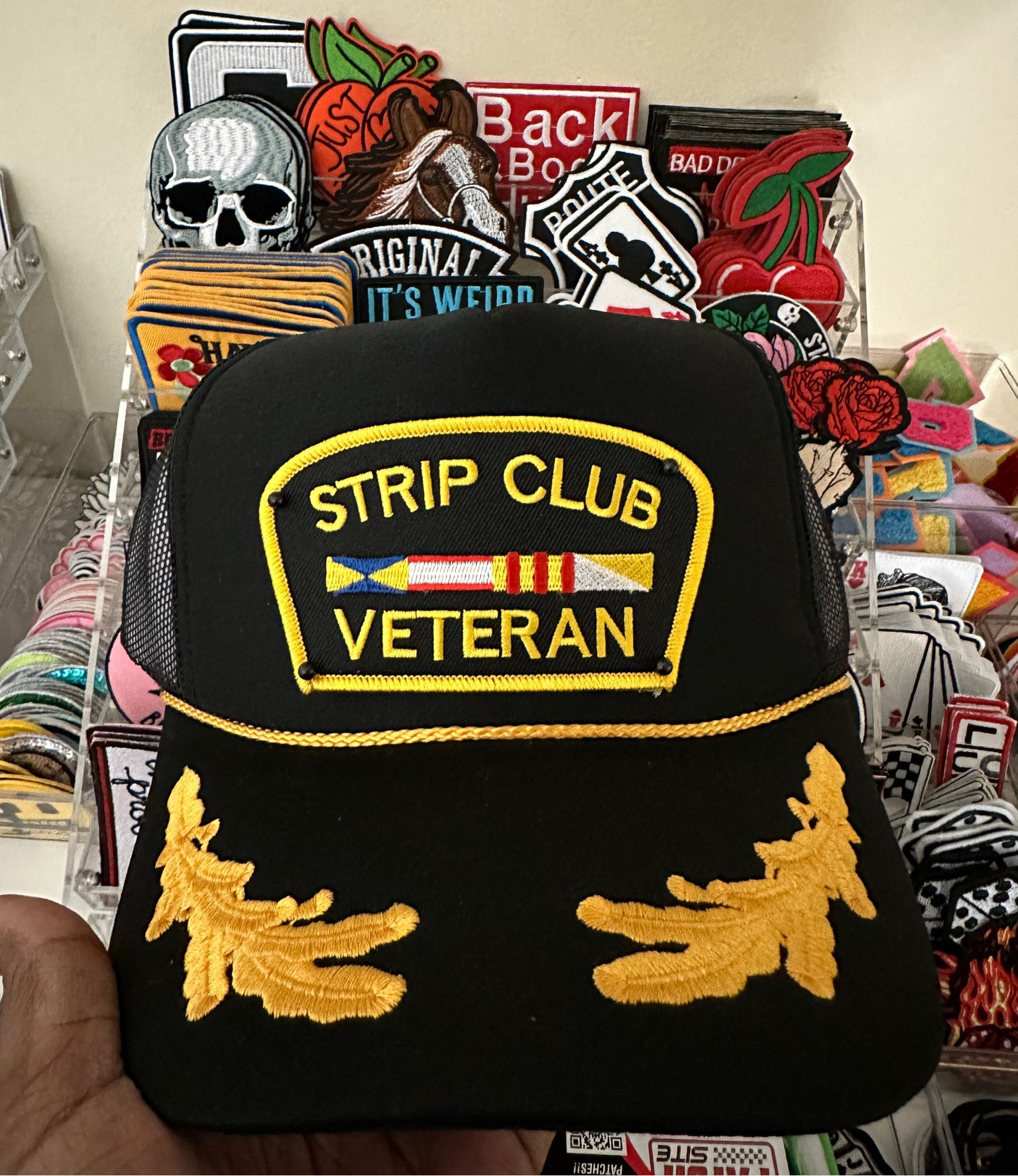 Trucker Hat Bar Inspo

#LTKfindsunder50 #LTKFestival #LTKstyletip