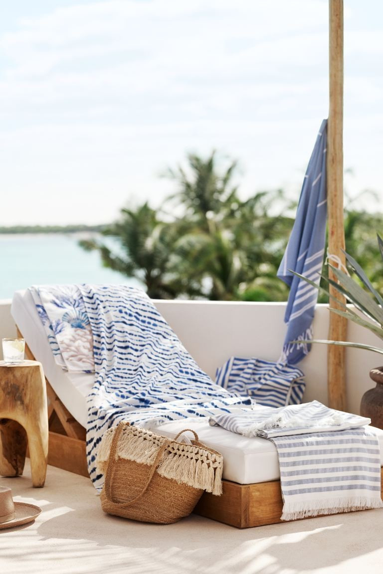 Tasseled Beach Bag | H&M (US + CA)