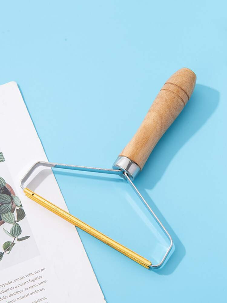 1pc Wooden Handle Cloth Hair Remover | SHEIN