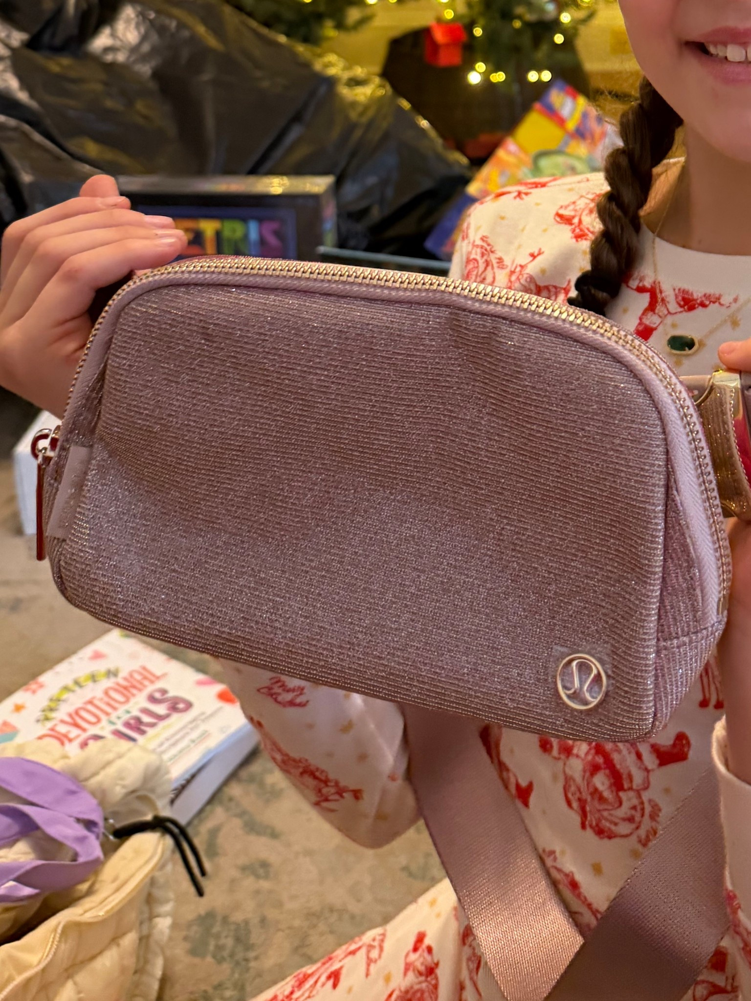 Glitter belt bags are $29 on sale! 

Lululemon belt bag, lululemon sale

#LTKGiftGuide #LTKHoliday #LTKSaleAlert