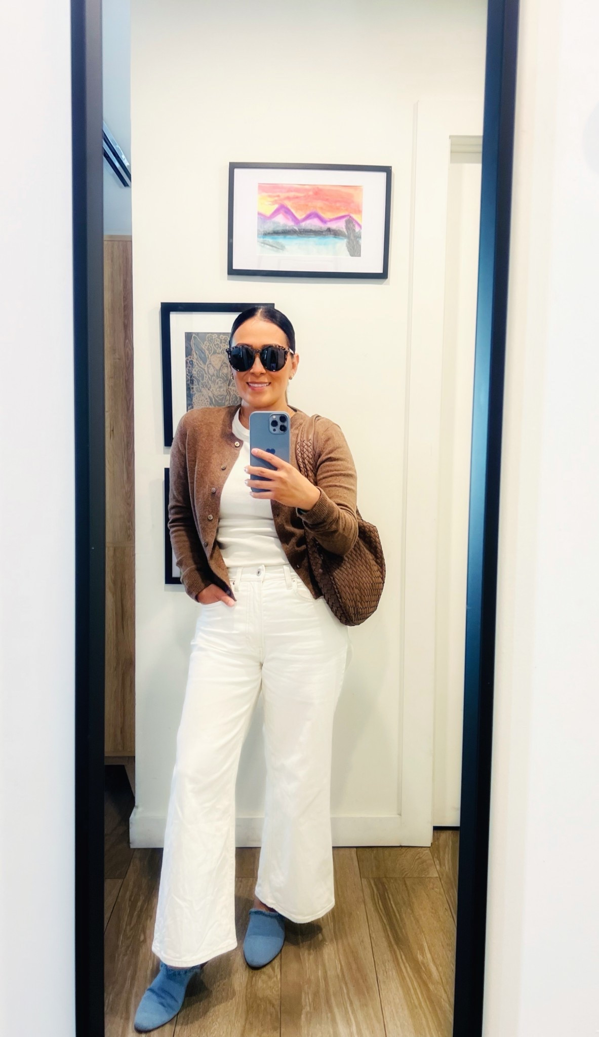 Still cool outside, but ready for spring 🌿
White denim + a lightweight cardigan is my go-to for this in-between season.

Cardigan is old Old Navy (color unavailable), linking similar options. Jeans + tee from H&M.


#LTKmomlife #LTKootd #LTKgrwm