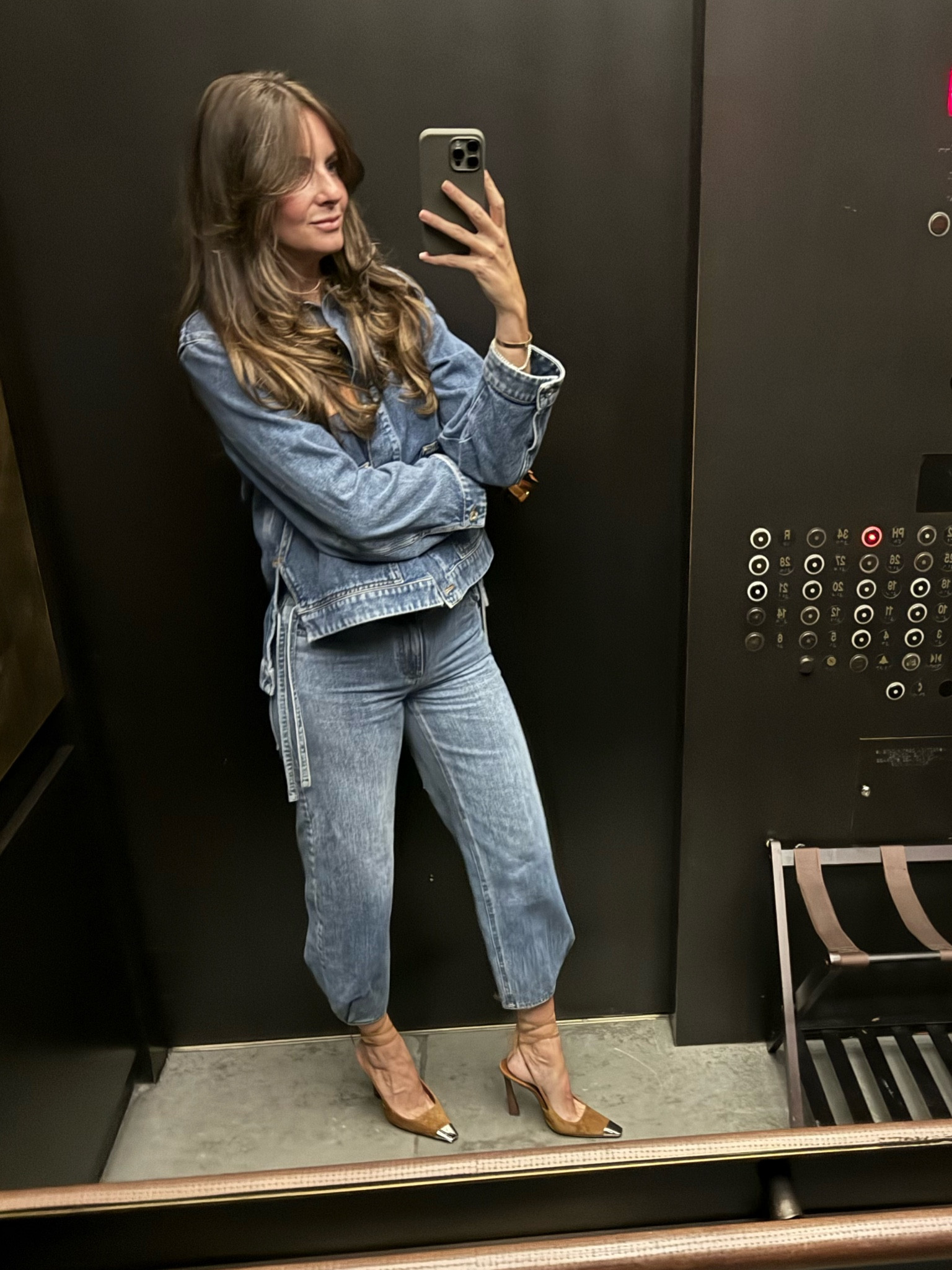 Denim fit 

#LTKCon #LTKNYFW #LTKSeasonal