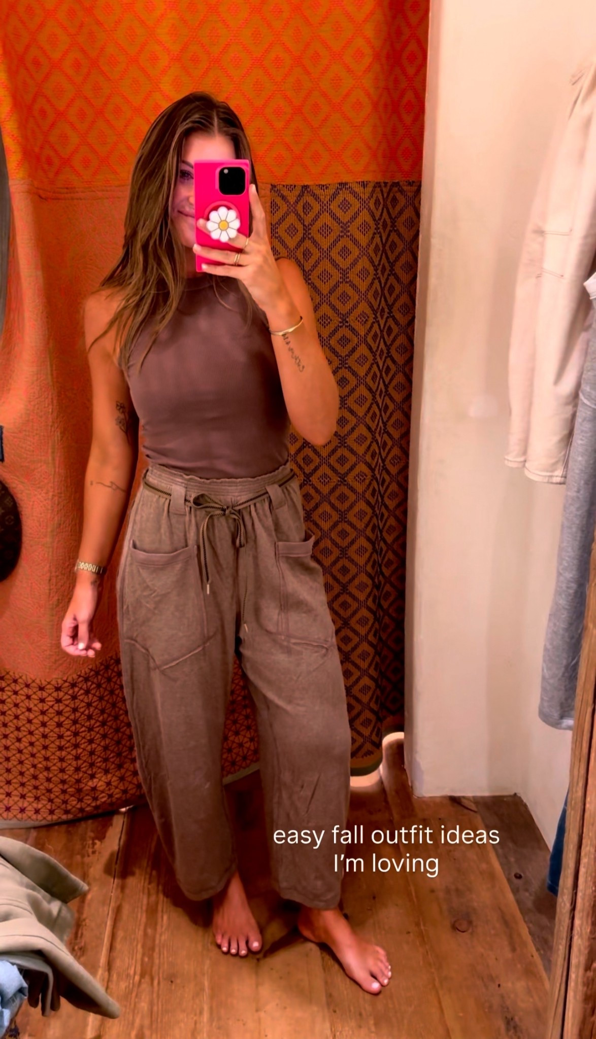 Cutest lounge pants EVER!!!!! I’ll be living in this outfit. Size XS. They are lightweight and sooooo soft. These are actual lounge pants I’d wear out and about everywhere because they’re so cute! 