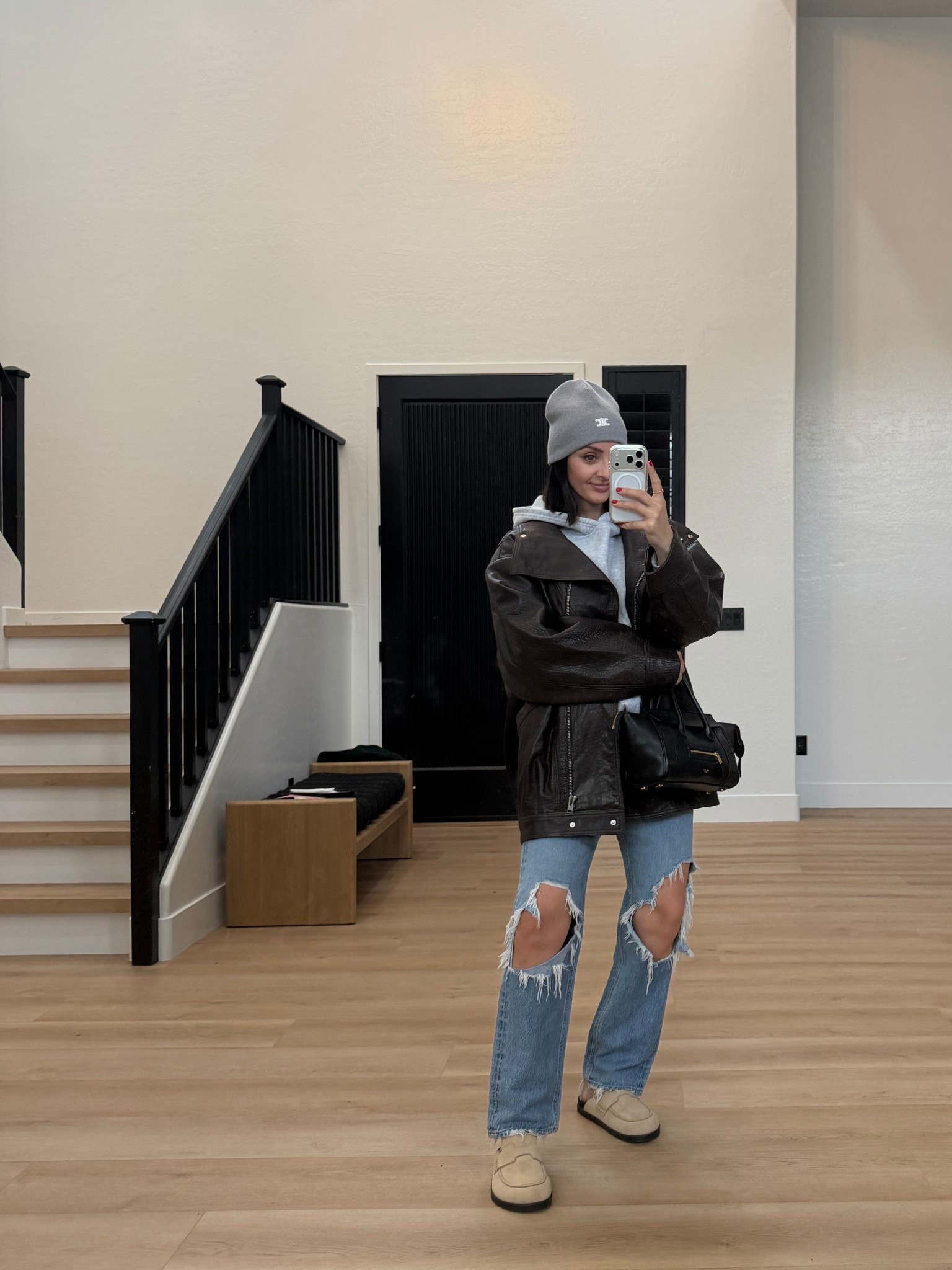 #ootd #errandedition 
Obsessed with this leather jacket! Gives Saint Laurent vibes for much cheaper 😊

#LTKootd #LTKgrwm #LTKmomlife