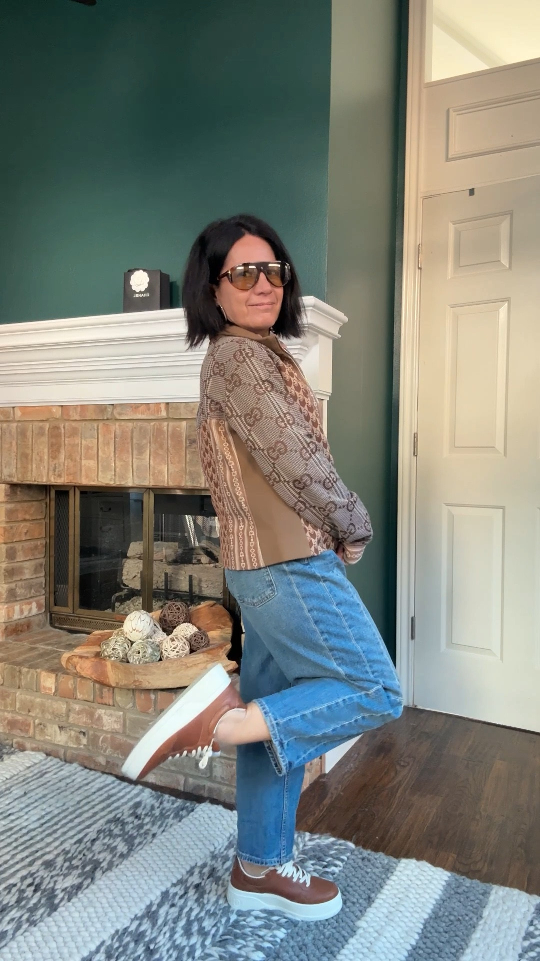 Spring outfit! Barrel jeans and sneakers, always remember to shoe your ankles when wearing barrel jeans look chic er! 

#LTKPetite #LTKOver40 #LTKootd
