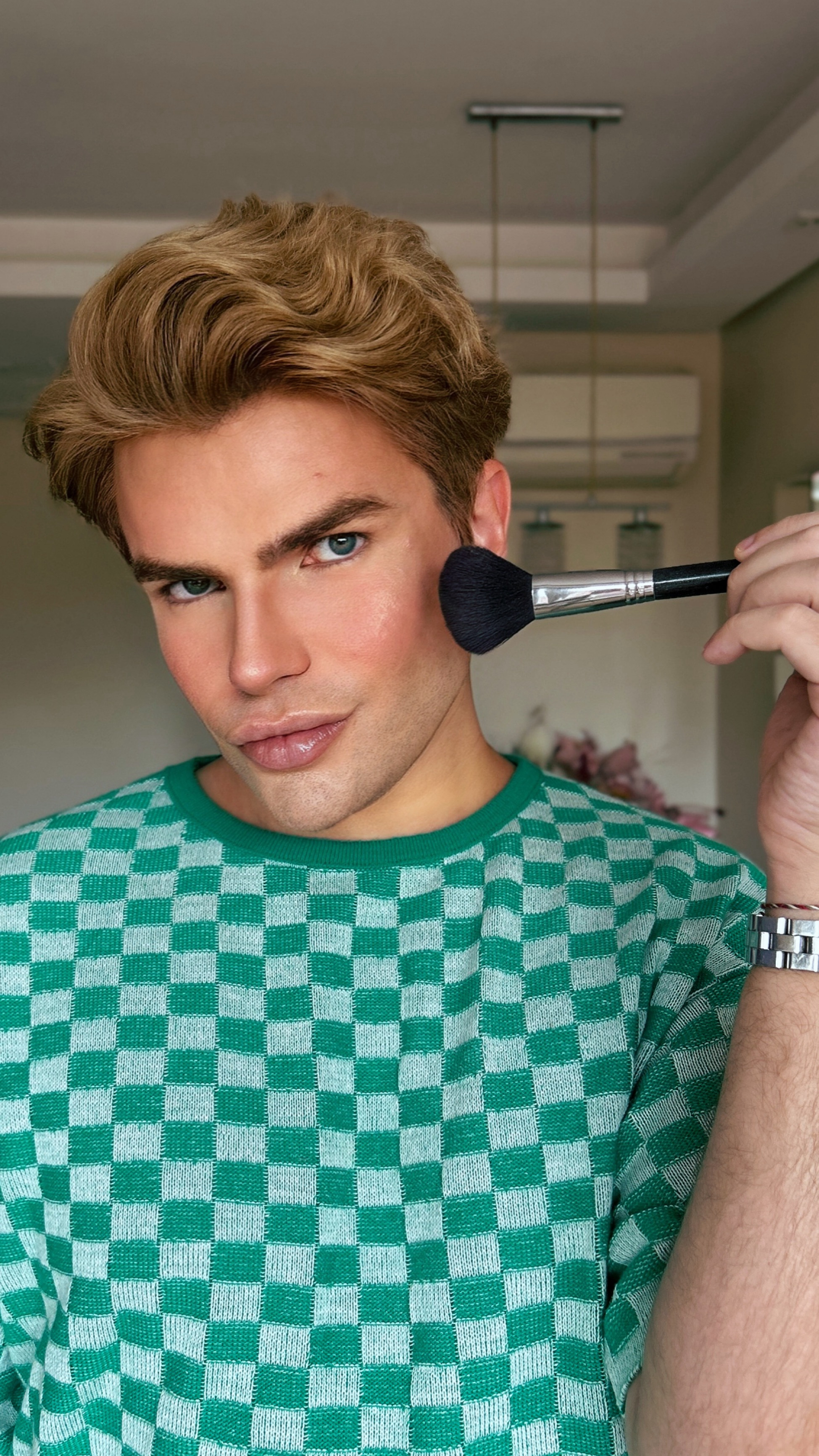 Maquiagem de pretty boy cheia de produtinhos favoritos ✨

#LTKbrasil #LTKbeleza