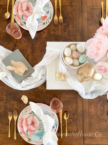 Set a feminine and whimsical Spring tablescape with these Amazon staples. 

Cottage-style Spring decor 
Floral Plates and Bowls
Spring Tablescape 