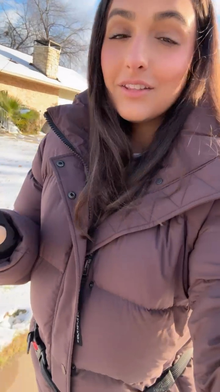 Love my super puffs from Aritzia!! 🖤🖤 I’m wearing a size small!

#LTKStyleTip #LTKTravel #LTKSeasonal