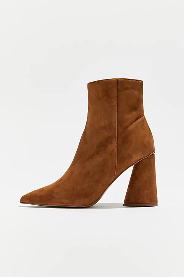 Steve Madden Valor Brown Suede Ankle Boot | Urban Outfitters (US and RoW)