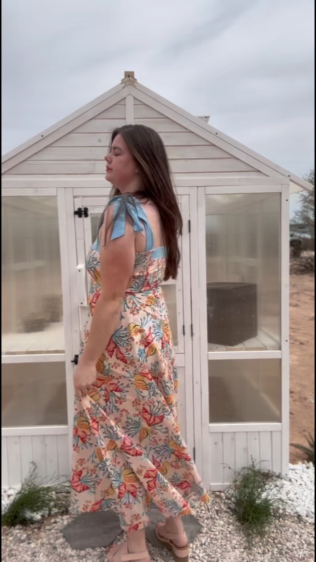 Living in these summer prints from behind by Vera they’re so beautiful 

#LTKStyleTip #LTKSeasonal #LTKBeauty