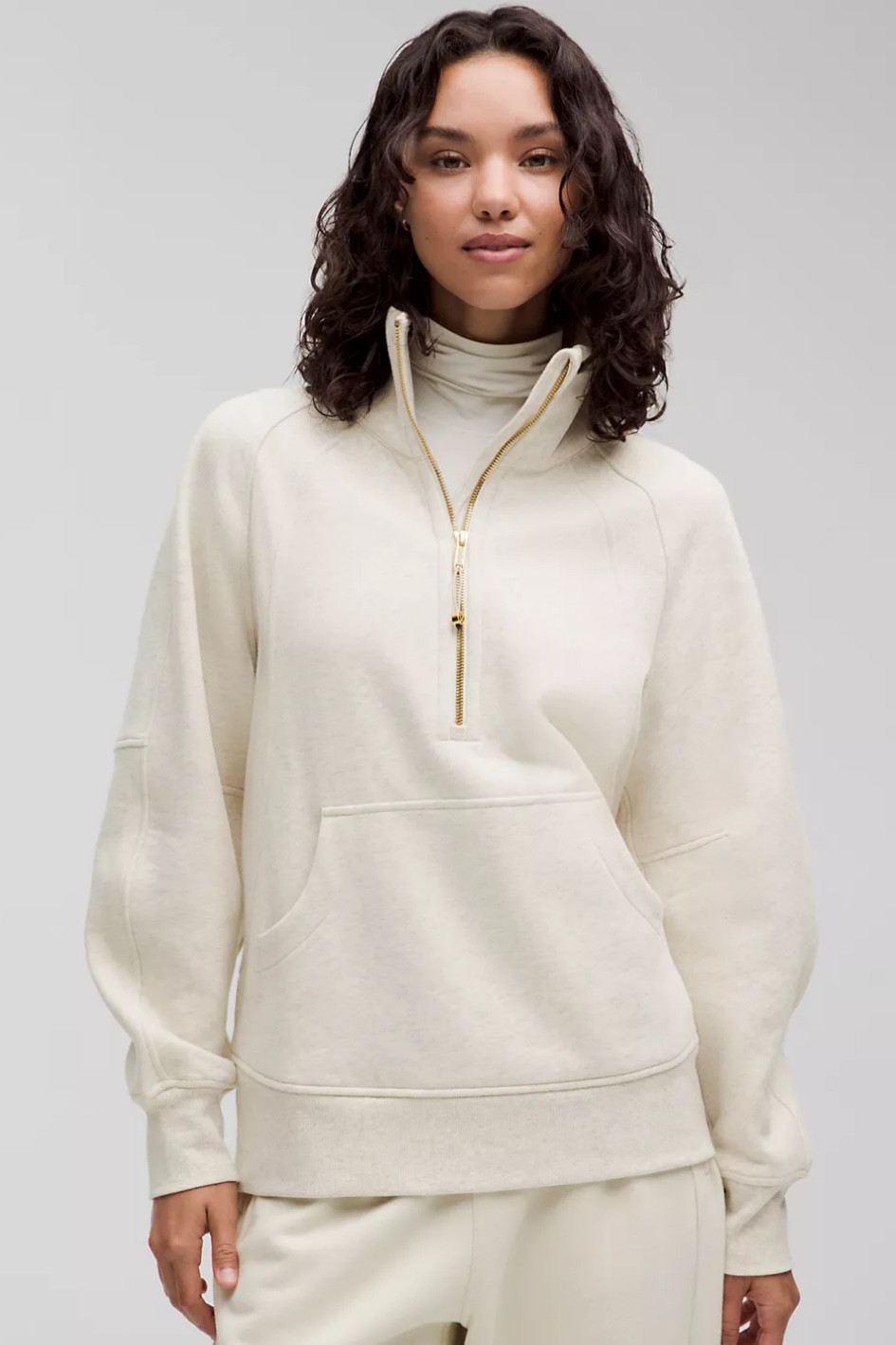 Love this Lulu sweatshirt 

#LTKActive #LTKTravel #LTKStyleTip