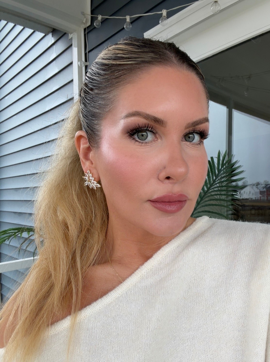 These earrings though 

#LTKGiftGuide #LTKHoliday #LTKootd