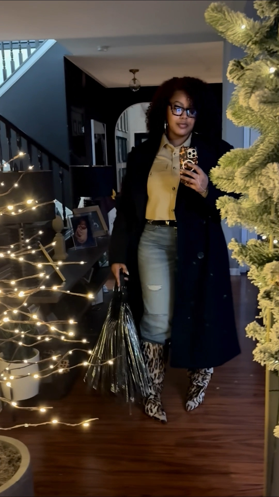 Wine tasting date. 

Cargo crop top / wide leg jeans / leopard boots / tailored coat / fringe bag 

#LTKOver40 #LTKootd #LTKfoodie